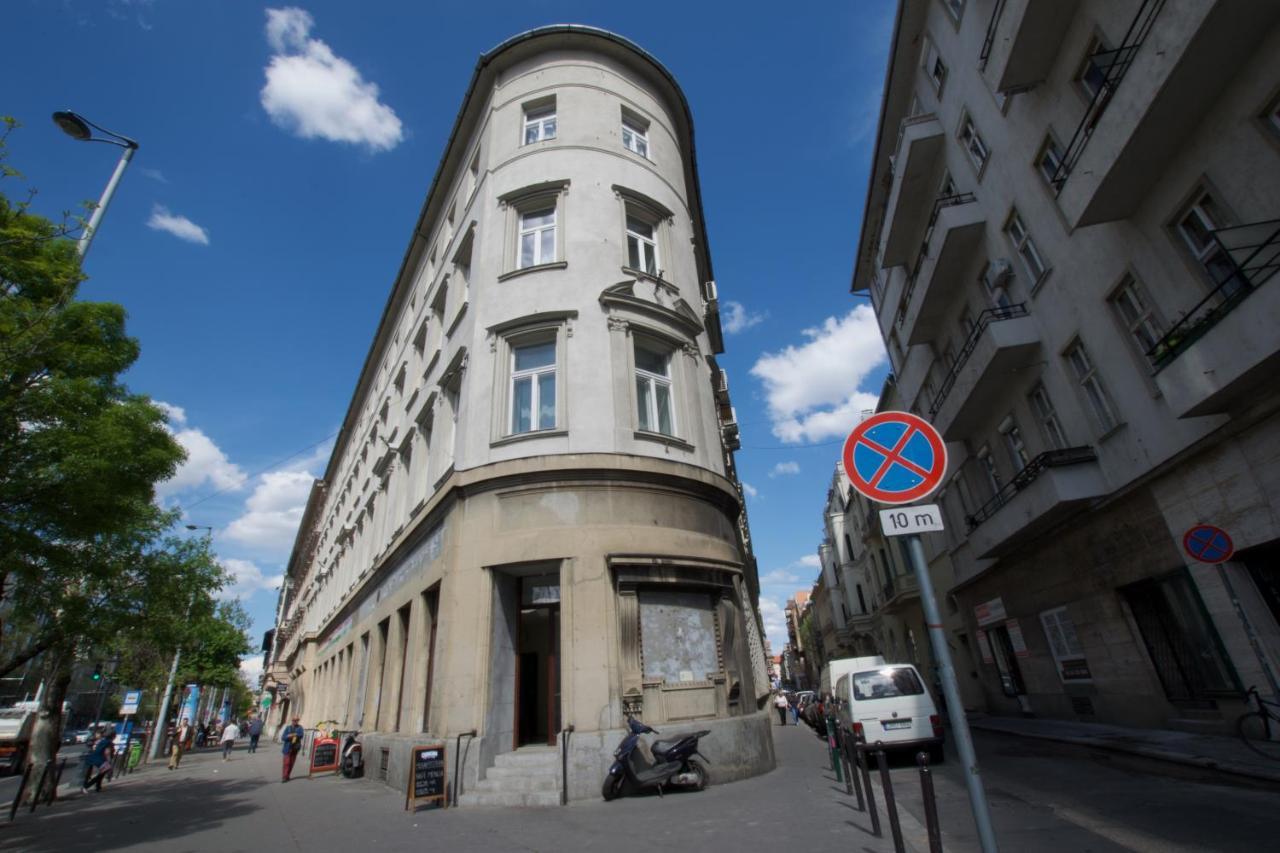 Flatiron Budapest Building - By Hi5 Экстерьер фото